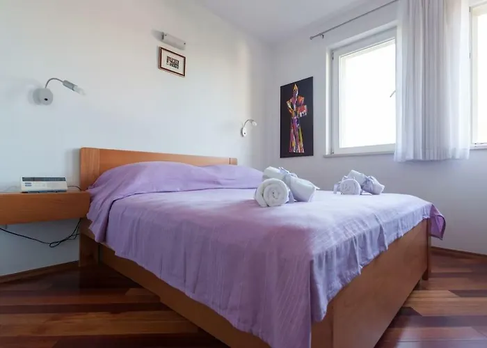 Maria - Free Garage Dubrovnik