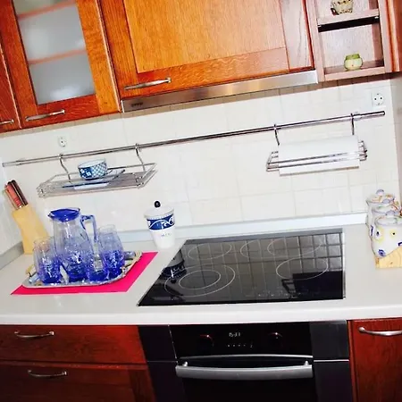 Maria - Free Garage Ντουμπρόβνικ